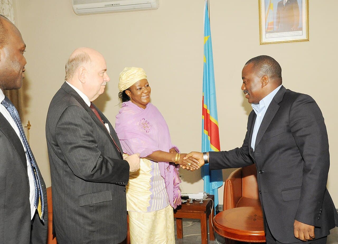 Illustration - 2013 03 29 SRSG Bangura meeting with President Kabila 8655883790